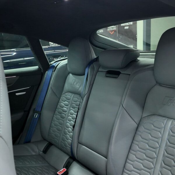 Curățare profundă mochete și covorașe - Detailing interior Craiova